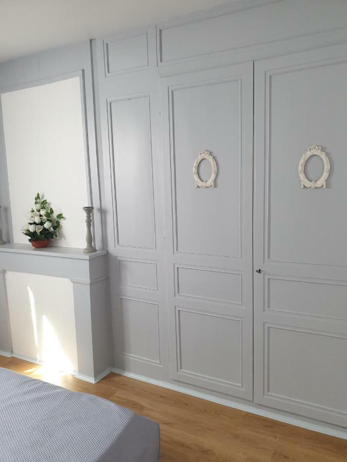 Maison Du Dauphin 1534 ทรัวส์ ภายนอก รูปภาพ